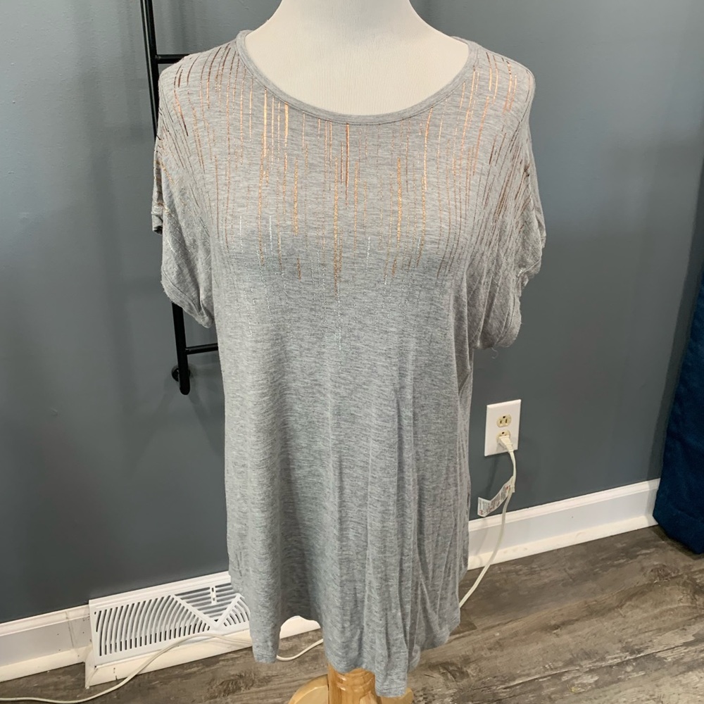 Gray XL shirt sleeve top